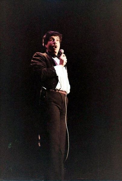 File:Sal Piro Master Of Ceremonies Roxy 1983.jpg